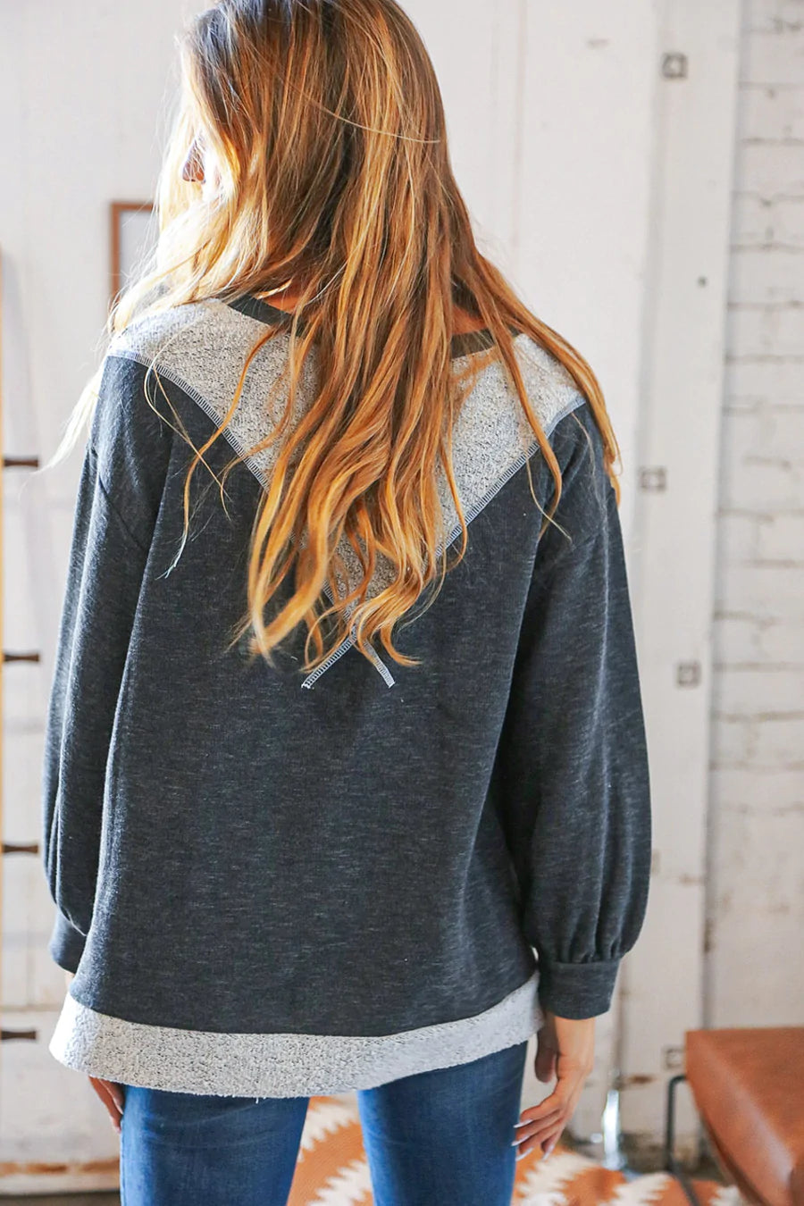 BLACK COTTON FRENCH TERRY TRIANGLE DETAIL SWEATER